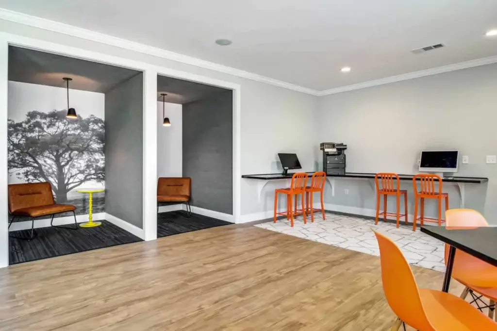 the collective at auburn luxury off campus cottage apartments near auburn university resident clubhouse computer center study lounge 2